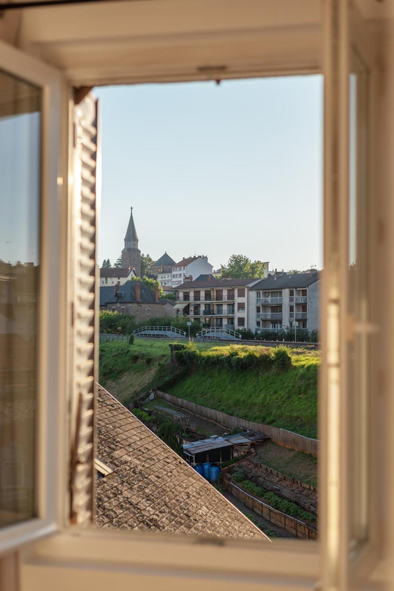 Moderne, Confortable Et Bien Situe Apartment Aurillac